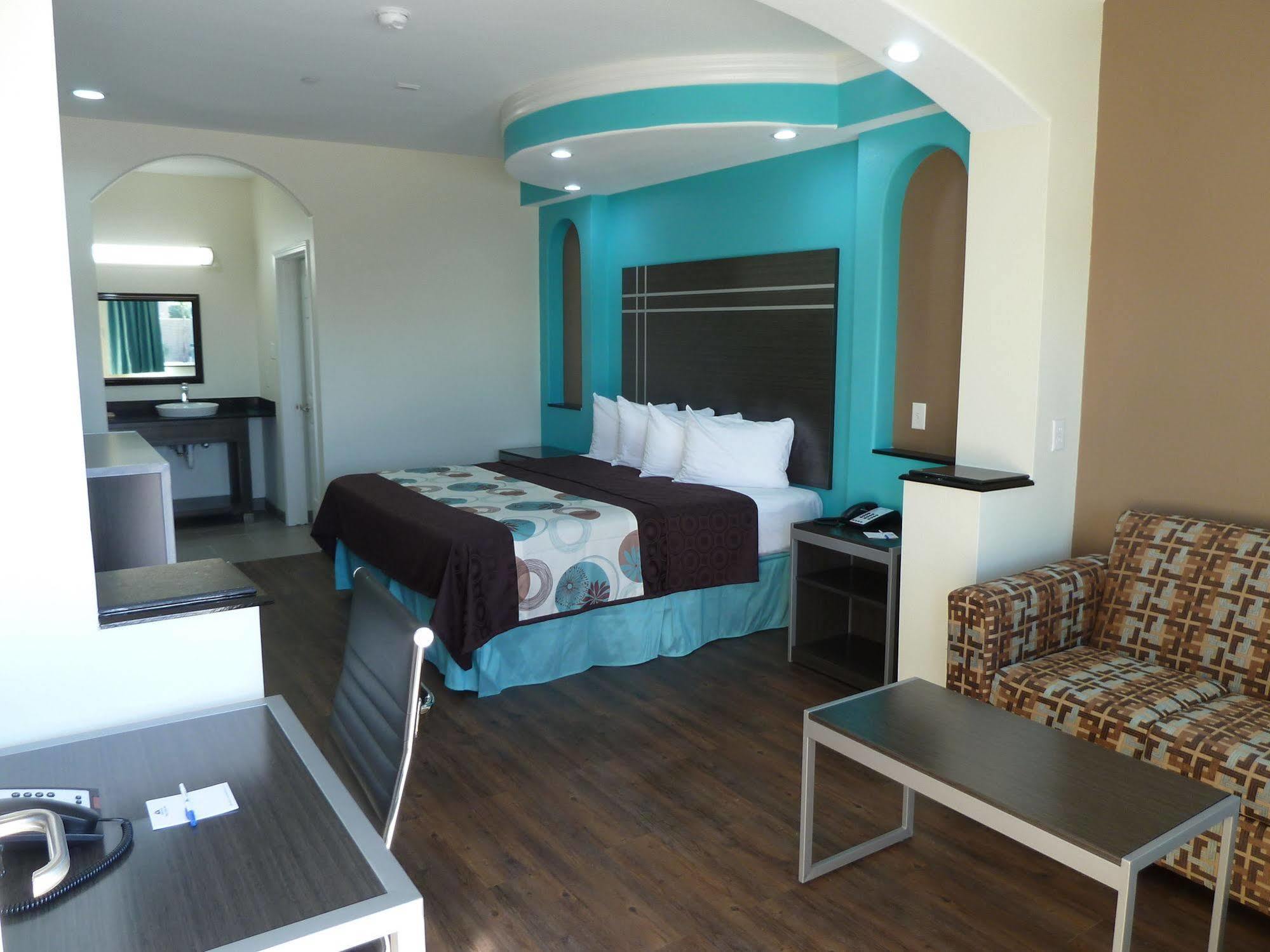 Mission Bend Americas Best Value Inn & Suites - Houston/Hwy 6 & Westpark מראה חיצוני תמונה